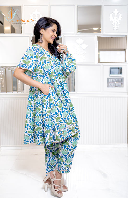 FLORAL SALWAR SUIT WITH POTLI
