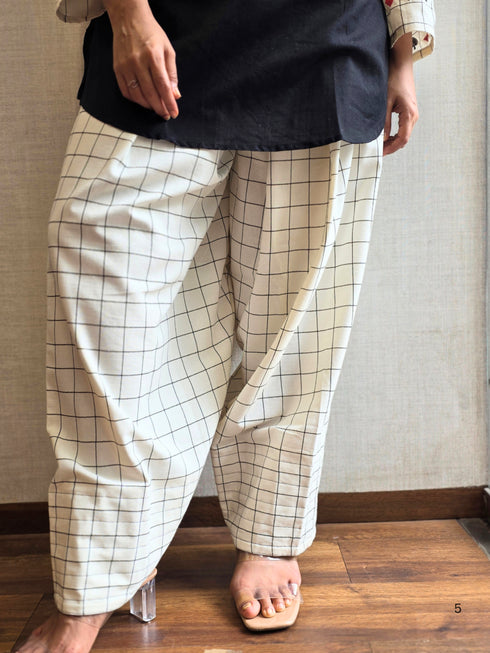 Women's Black Printed Kurta with Checkered Patiala Pant Co-ord Set