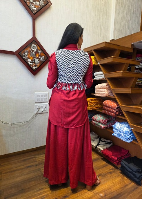 MAROON KOTI PATHANI SET
