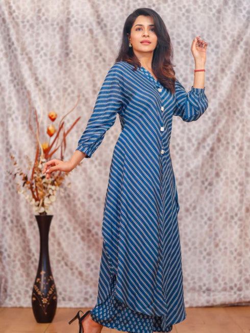 BLUE FRONT SLIT