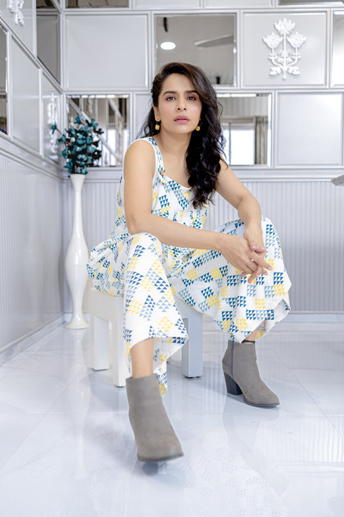 WHITE DUNGAREE JUMPSUIT